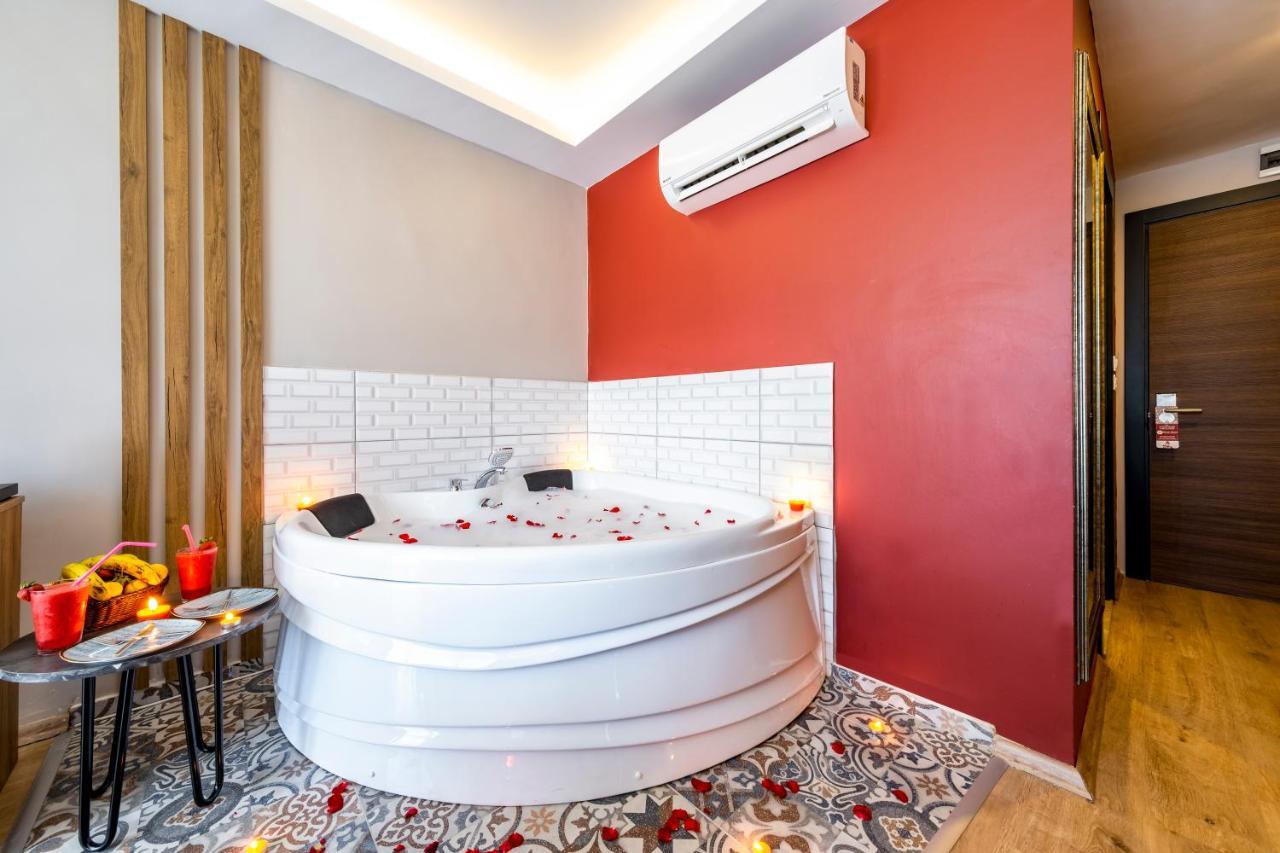 Rush Hotel イスタンブール エクステリア 写真